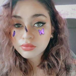 Meet your Posher, Isabel